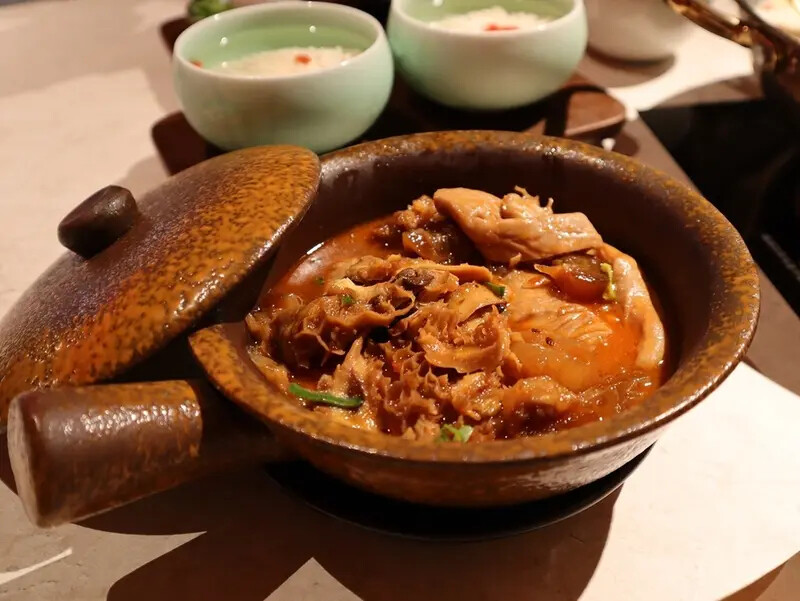 [美食] 撈王鍋物料理 ♥ 鍋界霸主撈王插旗松江南京站囉 ♥