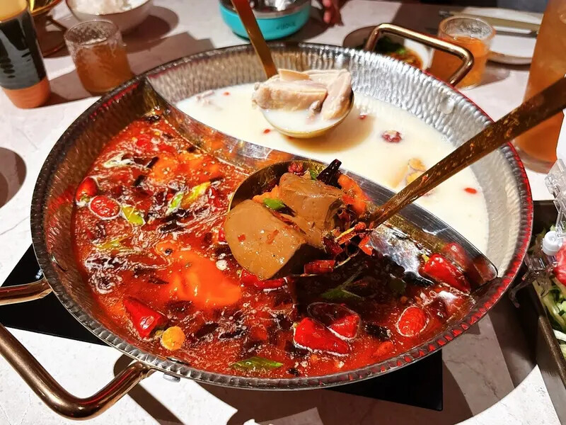 [美食] 撈王鍋物料理 ♥ 鍋界霸主撈王插旗松江南京站囉 ♥