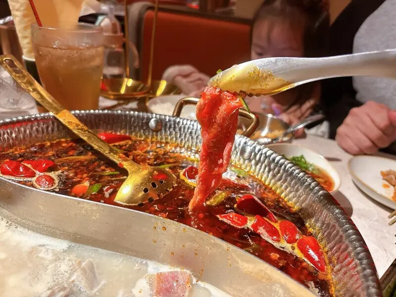 [美食] 撈王鍋物料理 ♥ 鍋界霸主撈王插旗松江南京站囉 ♥