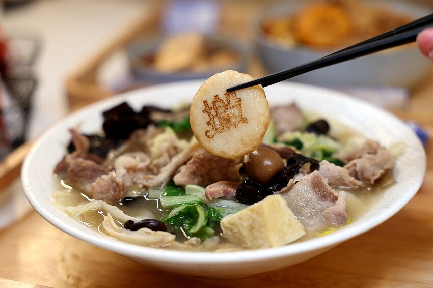 搬湯弄煮(湯煮專賣)台北八德店|一喝上癮的文青系湯煮 自助點餐+客製化湯頭搭配 直接讓人回不去。菜單價位(台北松山平價湯煮料理推薦)