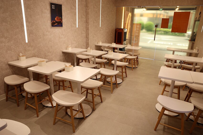 搬湯弄煮(湯煮專賣)台北八德店|一喝上癮的文青系湯煮 自助點餐+客製化湯頭搭配 直接讓人回不去。菜單價位(台北松山平價湯煮料理推薦)