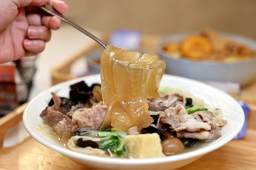 搬湯弄煮(湯煮專賣)台北八德店|一喝上癮的文青系湯煮 自助點餐+客製化湯頭搭配 直接讓人回不去。菜單價位(台北松山平價湯煮料理推薦)