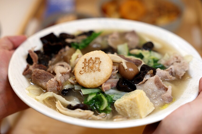 搬湯弄煮(湯煮專賣)台北八德店|一喝上癮的文青系湯煮 自助點餐+客製化湯頭搭配 直接讓人回不去。菜單價位(台北松山平價湯煮料理推薦)