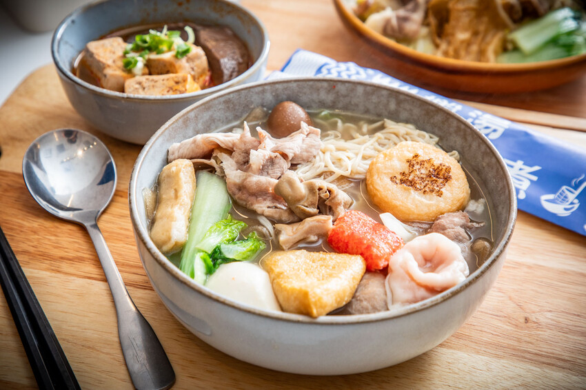 搬湯弄煮-台北八德店｜靠一碗湯征服上班族！配料澎湃、湯頭厲害爆紅湯煮料理，價位還很親民