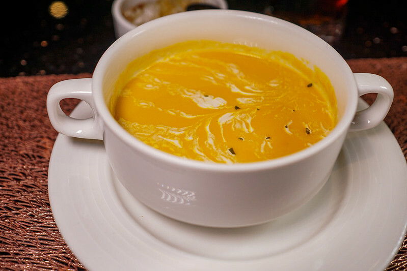 台北鐵板燒隱藏版必吃！御-A Teppanyaki頂級和牛龍蝦饗宴，專屬KTV體驗超嗨。