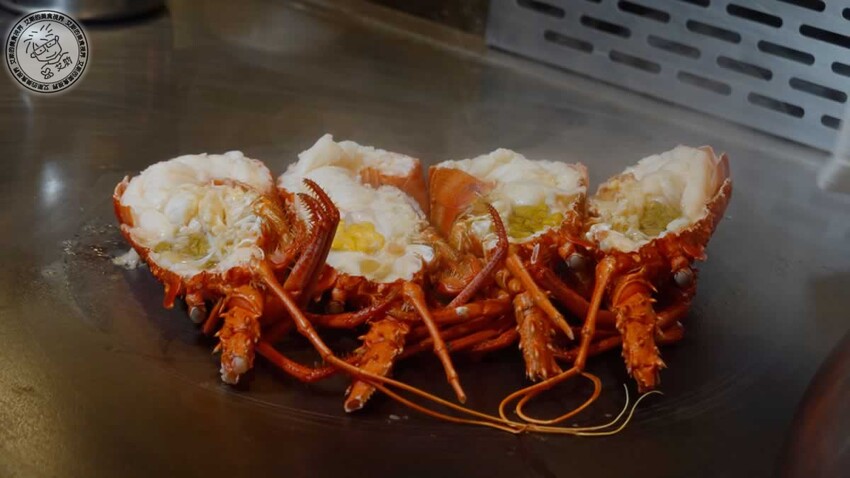 台北中山區鐵板燒!御-A Teppanyaki 鐵板燒活龍蝦超彈牙,免費卡拉OK唱到飽。