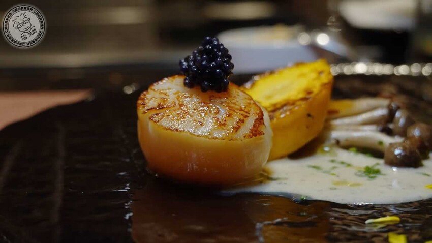 台北中山區鐵板燒!御-A Teppanyaki 鐵板燒活龍蝦超彈牙,免費卡拉OK唱到飽。