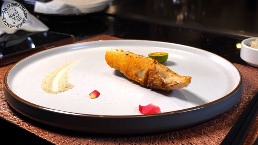 台北中山區鐵板燒!御-A Teppanyaki 鐵板燒活龍蝦超彈牙,免費卡拉OK唱到飽。