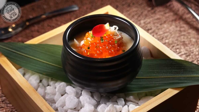 台北中山區鐵板燒!御-A Teppanyaki 鐵板燒活龍蝦超彈牙,免費卡拉OK唱到飽。