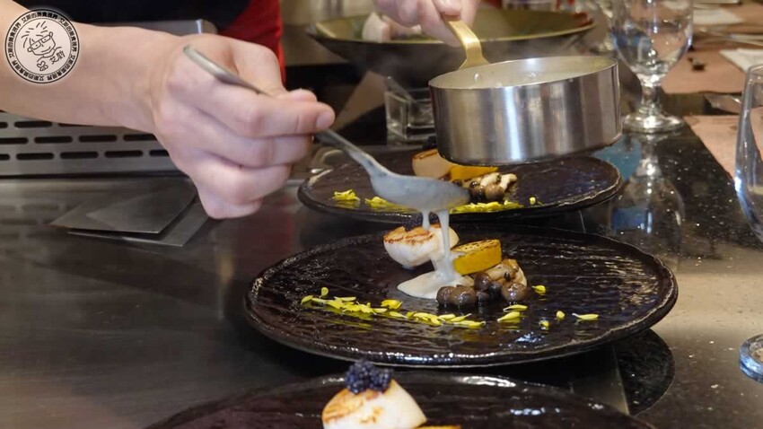 台北中山區鐵板燒!御-A Teppanyaki 鐵板燒活龍蝦超彈牙,免費卡拉OK唱到飽。