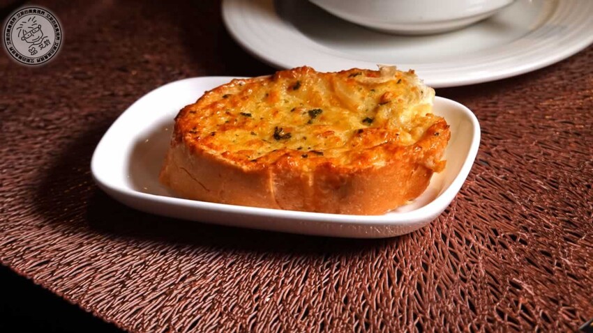 台北中山區鐵板燒!御-A Teppanyaki 鐵板燒活龍蝦超彈牙,免費卡拉OK唱到飽。