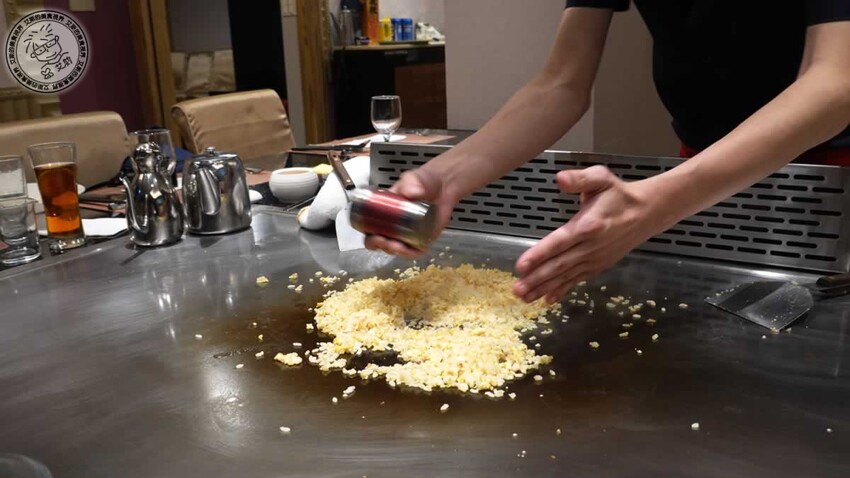 台北中山區鐵板燒!御-A Teppanyaki 鐵板燒活龍蝦超彈牙,免費卡拉OK唱到飽。