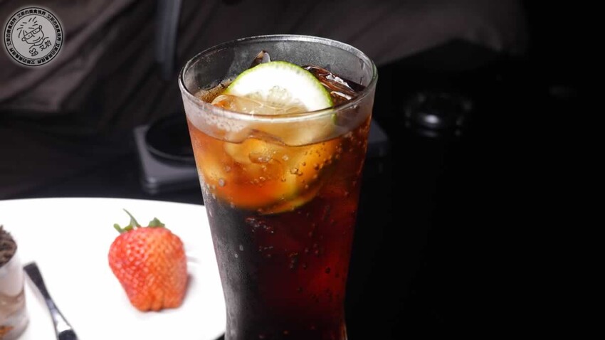 台北中山區鐵板燒!御-A Teppanyaki 鐵板燒活龍蝦超彈牙,免費卡拉OK唱到飽。