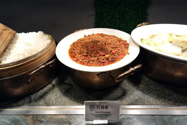 林口芝加哥音樂餐廳食記，有排餐、自助吧及現場演唱林口聚餐、林口約會、慶生首選，唐人街系列新菜色挑戰味蕾(林口芝加哥音樂餐廳菜單)
