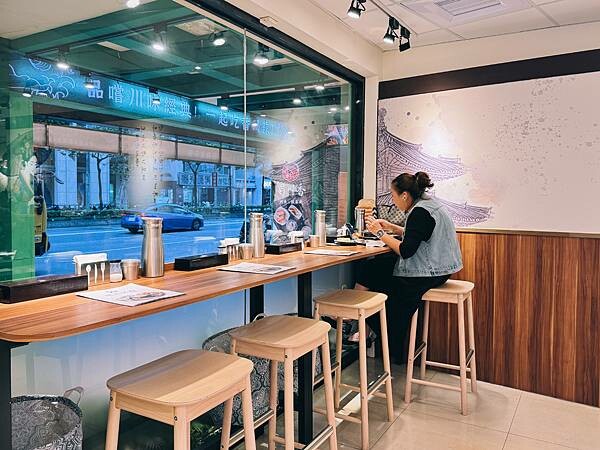 中山區美食推薦　金春喜韓廚豬肉湯飯，米塔集團旗下、一人用餐友善新選擇