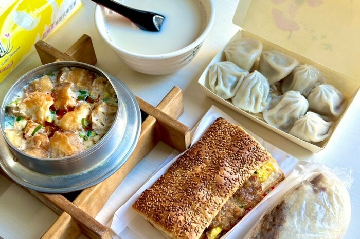 台中早餐在地老饕帶路!忠孝夜市必吃無名虱目魚粥、滷到入味的Q彈爌肉飯!