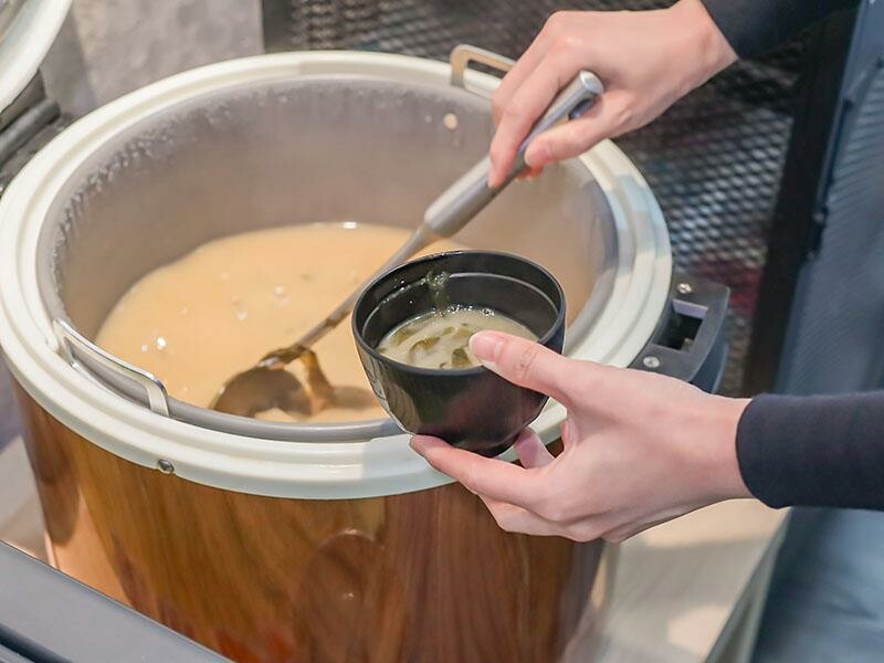 新竹竹北上班族午餐首選:「竹北屋野職人燒肉」炙燒牛五花丼飯、鹹酥雞丼飯超優惠!