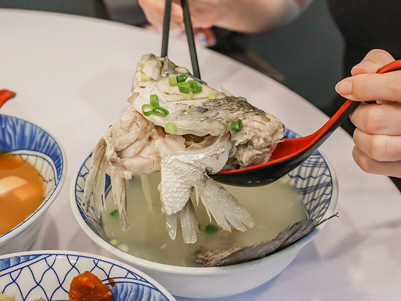 半夜也能喝到的鮮美!新竹魚湯「享好鮮魚湯」,必嚐鱸魚湯、海鮮粥!