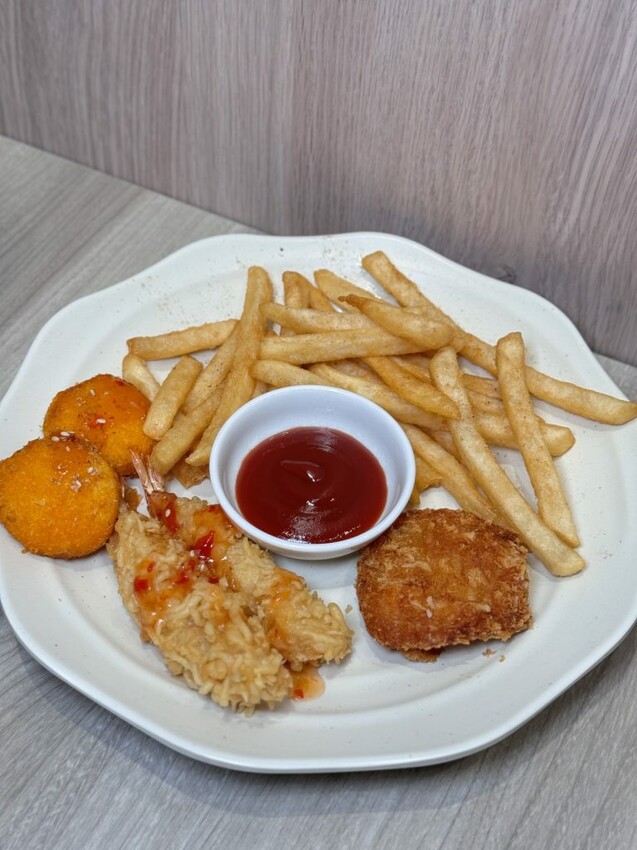 蘆洲美食【津川拉麵】內用飲料、雪花冰免費！CP質超高！ - 雁雁｜美食 旅遊 生活娛樂