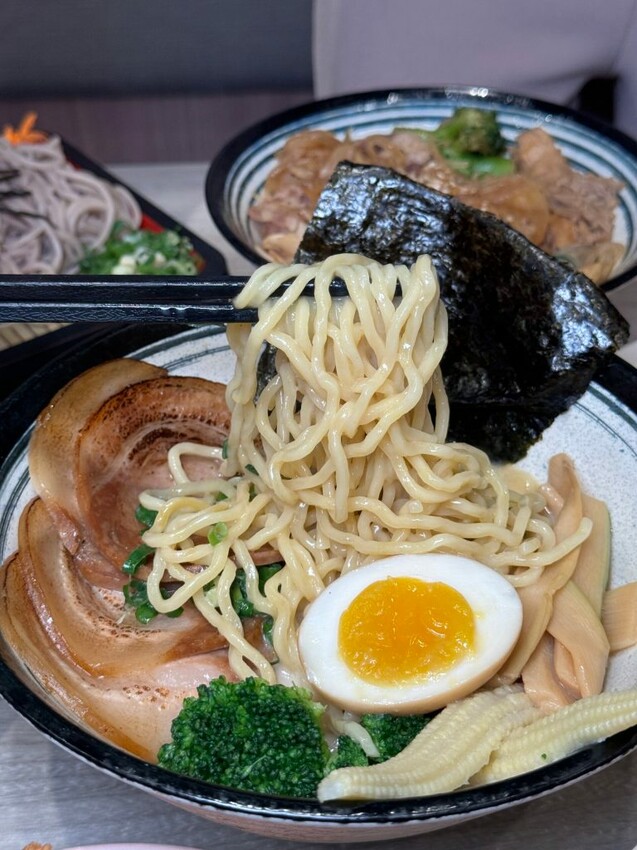 蘆洲美食【津川拉麵】內用飲料、雪花冰免費！CP質超高！ - 雁雁｜美食 旅遊 生活娛樂