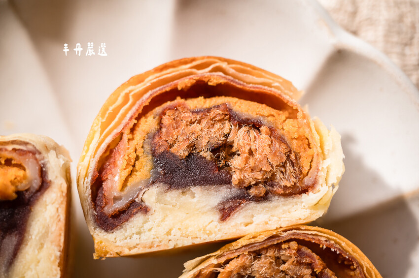 ｜台中伴手禮｜丰丹嚴選本舖，大推松子茶酥／桂圓南棗核桃糕，不只用料實在、無任何人工添加，禮盒也非常有質感！ - 婷兒旅行地圖