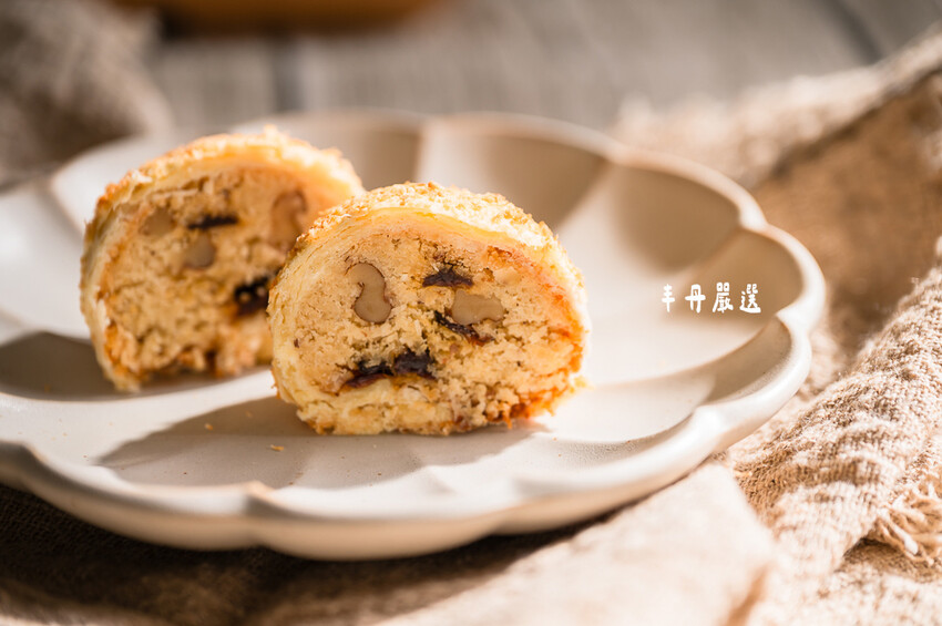 ｜台中伴手禮｜丰丹嚴選本舖，大推松子茶酥／桂圓南棗核桃糕，不只用料實在、無任何人工添加，禮盒也非常有質感！ - 婷兒旅行地圖