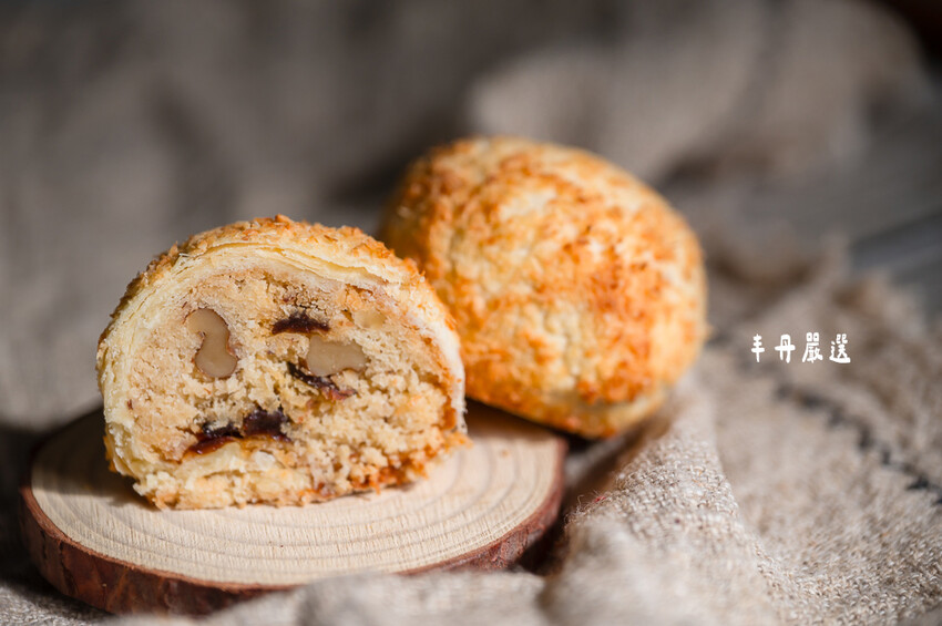 ｜台中伴手禮｜丰丹嚴選本舖，大推松子茶酥／桂圓南棗核桃糕，不只用料實在、無任何人工添加，禮盒也非常有質感！ - 婷兒旅行地圖