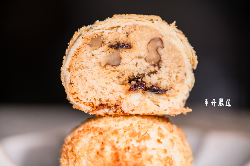 ｜台中伴手禮｜丰丹嚴選本舖，大推松子茶酥／桂圓南棗核桃糕，不只用料實在、無任何人工添加，禮盒也非常有質感！ - 婷兒旅行地圖