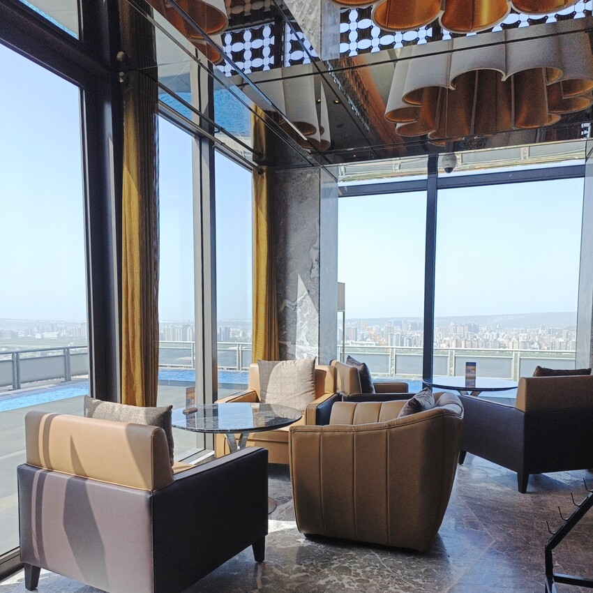 新竹咖啡廳推薦洗版IG！NYMPH精靈星空咖啡廳高空景觀，蜜糖吐司必吃。（歇業）