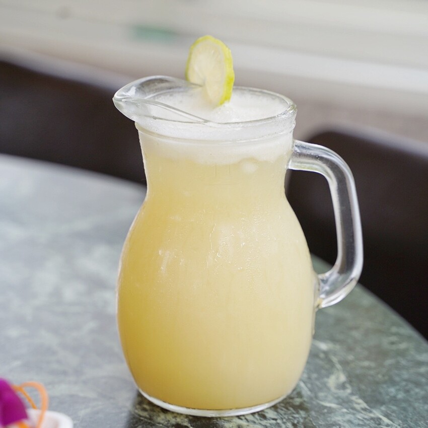 觀音山必吃平價土雞城「綠野山莊花園餐廳」,高雄大社在地30年老字號,鐵道送餐服務超級酷!雞肉料理多達30種選擇,聚餐首選推薦! - 阿華田的美食日記