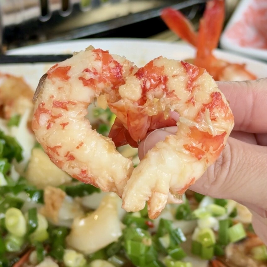 觀音山必吃平價土雞城「綠野山莊花園餐廳」,高雄大社在地30年老字號,鐵道送餐服務超級酷!雞肉料理多達30種選擇,聚餐首選推薦! - 阿華田的美食日記