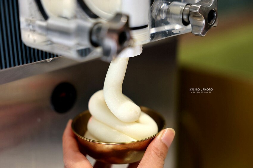 台中南屯必訪!湘春家鍋燒意麵、無限續小菜飲品、滬西麵食新體驗