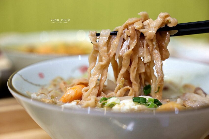 台中南屯必訪!湘春家鍋燒意麵、無限續小菜飲品、滬西麵食新體驗