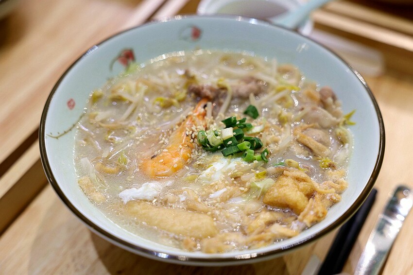 台中南屯必訪!湘春家鍋燒意麵、無限續小菜飲品、滬西麵食新體驗