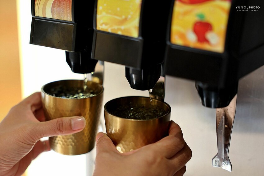 台中南屯必訪!湘春家鍋燒意麵、無限續小菜飲品、滬西麵食新體驗