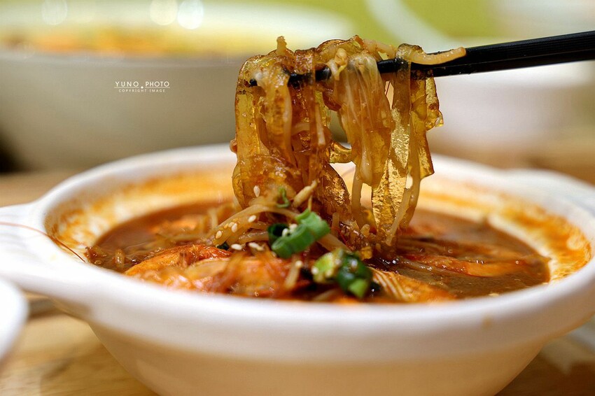 台中南屯必訪!湘春家鍋燒意麵、無限續小菜飲品、滬西麵食新體驗