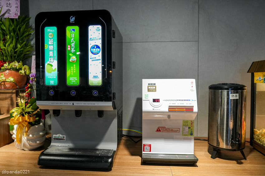 桃園中壢｜石拾伍石頭火鍋，爆炒香氣讓人流口水，手工沙茶必沾！