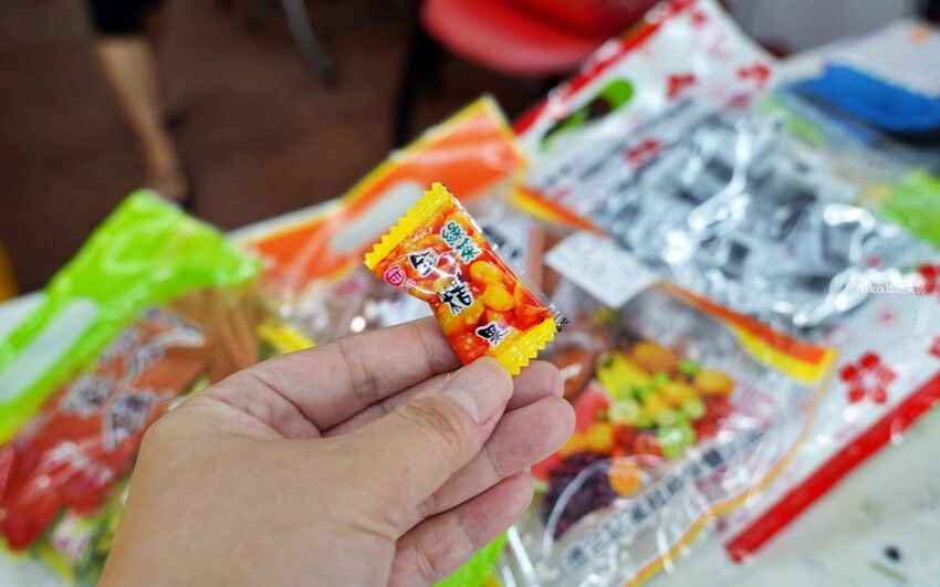 宜蘭百年老店【德合記蜜餞舖】，必買微燻李等古早味宜蘭美食大公開！