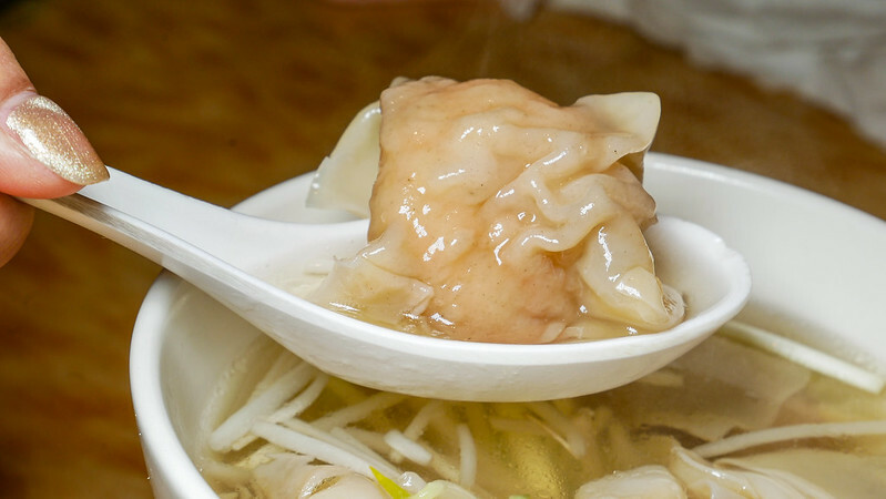 公館平價港式美食!沙嗲士多必吃沙嗲串燒、港式雲吞,讓你一秒飛香港。