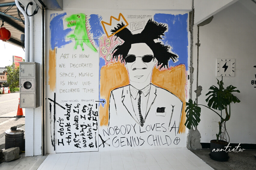 宜蘭咖啡廳新開幕!五結BlOCK COFFEE超吸睛工業風塗鴉,必喝濃郁澳式咖啡,還是寵物友善。