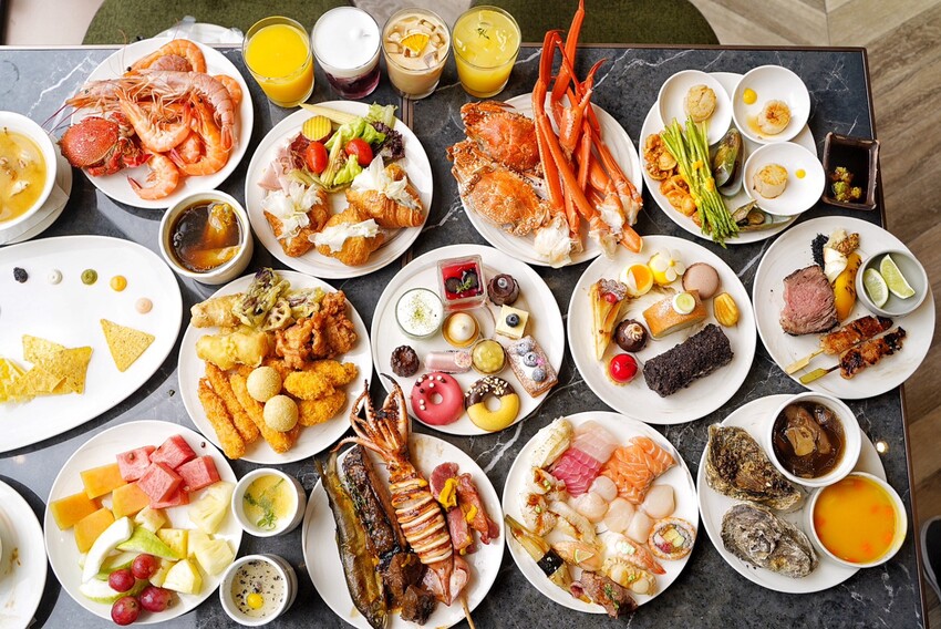 開箱新竹Buffet界黑馬「莫內饗宴」,必吃亮點一次告訴你!百道鮮奢料理隨你吃,完勝旭集!凡用餐還能免費體驗千坪休閒娛樂設施!(煙波大飯店新竹湖濱館) - 阿華田的美食日記