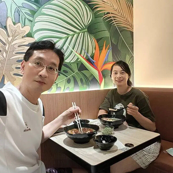 新北鶯歌麵享享牛肉麵~豚骨拉麵~內用點主餐~豆漿~豆花~飲料