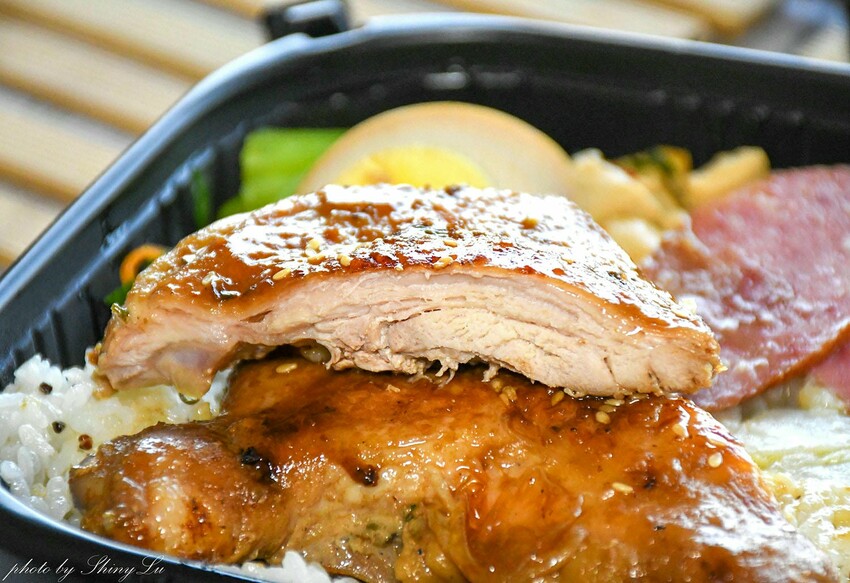 南平路美食必吃便當，還有送飲料