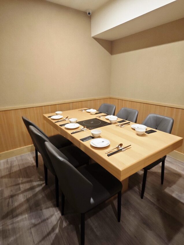 只有內行人才知道的私藏美味【騰壽司鍋物】探訪藝人圈口耳相傳的日式無菜單名店. - 老爺爺與小老婆