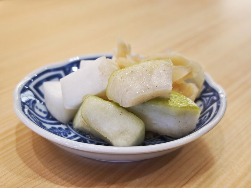 只有內行人才知道的私藏美味【騰壽司鍋物】探訪藝人圈口耳相傳的日式無菜單名店. - 老爺爺與小老婆