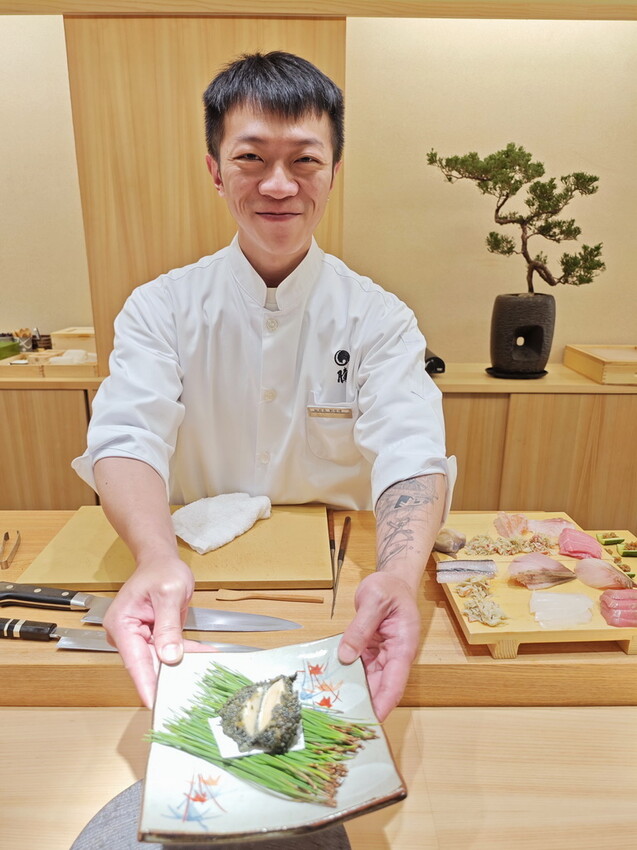 只有內行人才知道的私藏美味【騰壽司鍋物】探訪藝人圈口耳相傳的日式無菜單名店. - 老爺爺與小老婆