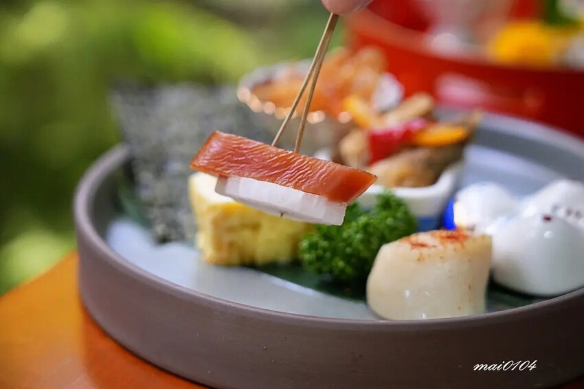 台中隱藏版老字號日料！桃太郎日式料理～日式庭園、私人包廂的用