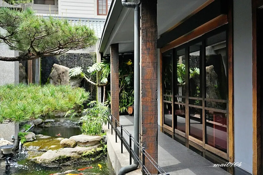 台中隱藏版老字號日料！桃太郎日式料理～日式庭園、私人包廂的用