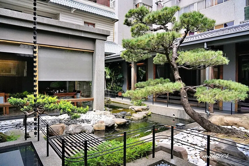 台中隱藏版老字號日料！桃太郎日式料理～日式庭園、私人包廂的用