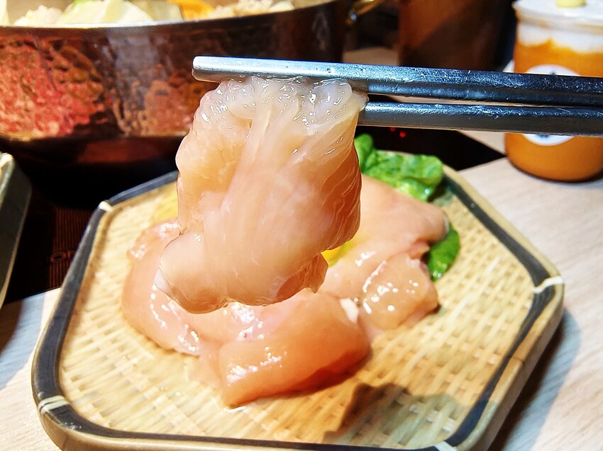 鍋泰暖｜員林最強泰式鍋物 火鍋控必朝聖 叻沙、肉骨茶湯底超濃郁 還有爆漿蝦球等你來試！ - 小企鵝生活趣